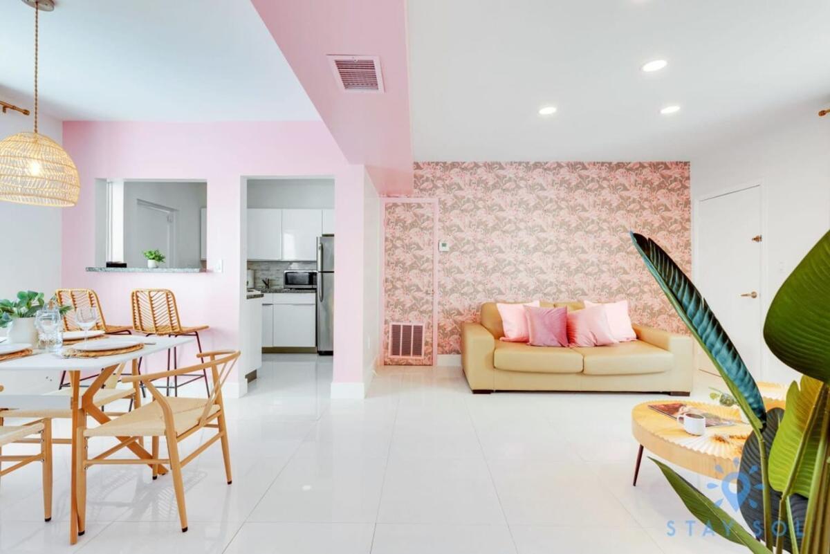 Free Parking, Bay View, Pool, Step To Beach Hollywood Exterior photo