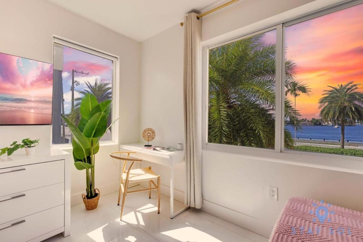 Free Parking, Bay View, Pool, Step To Beach Hollywood Exterior photo