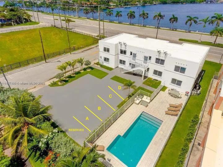 Free Parking, Bay View, Pool, Step To Beach Hollywood Exterior photo