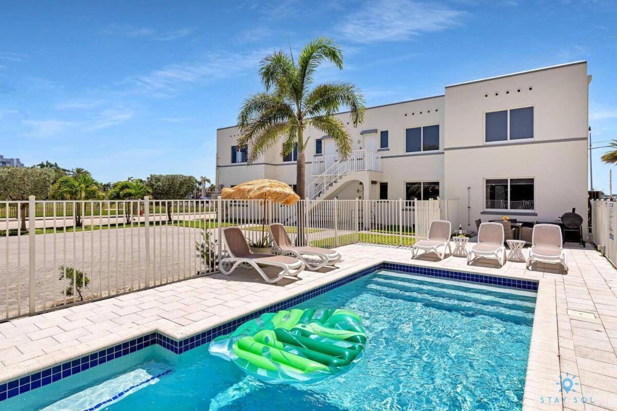 Free Parking, Bay View, Pool, Step To Beach Hollywood Exterior photo