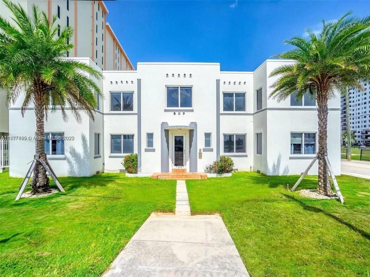 Free Parking, Bay View, Pool, Step To Beach Hollywood Exterior photo