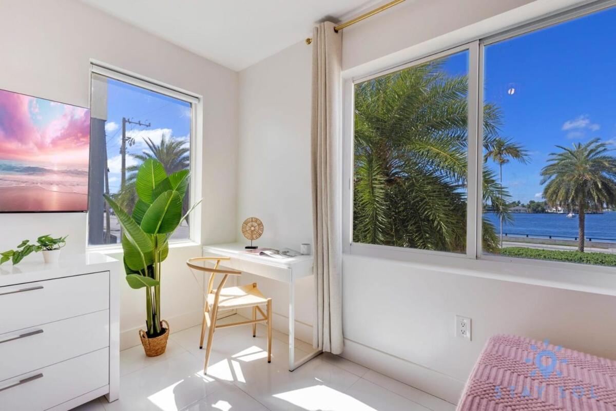 Free Parking, Bay View, Pool, Step To Beach Hollywood Exterior photo