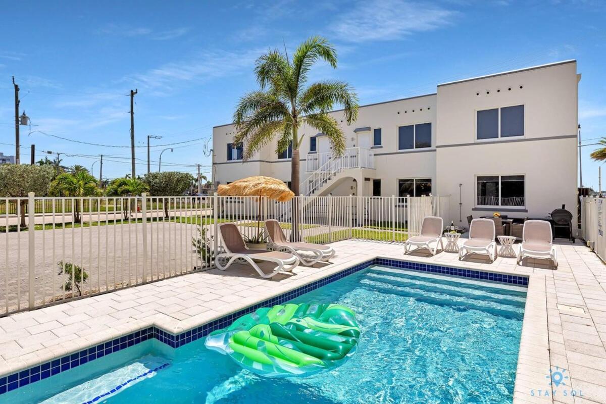 Free Parking, Bay View, Pool, Step To Beach Hollywood Exterior photo