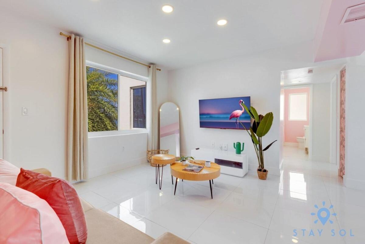 Free Parking, Bay View, Pool, Step To Beach Hollywood Exterior photo